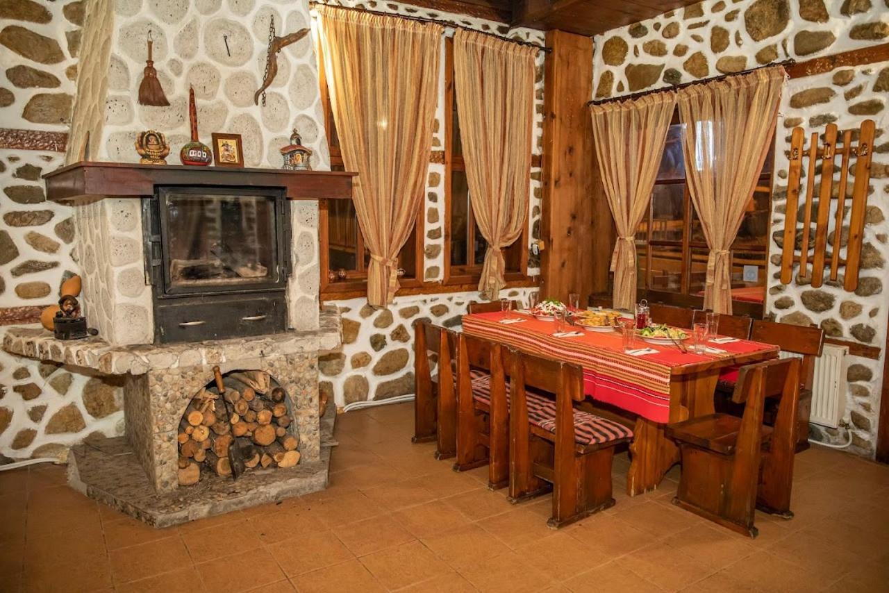 Стария Чинар Мелник Hotel Ngoại thất bức ảnh